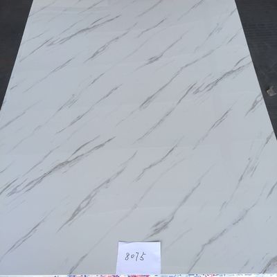 PVC Mermer Yapraklarının Harikaları Yumuşak Yüzeyler, Isıya Direnme ve Kolay Bakım